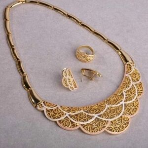 Gorgeous Jewelry Set